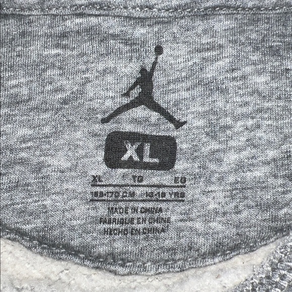 Jordan Boys XL Gray “23” Hoodie - Picture 3 of 5
